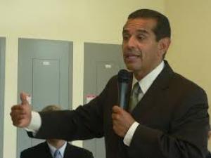Former Mayor Antonio Villaraigosa has taken on a host of jobs since leaving office. (via Creative Commons)