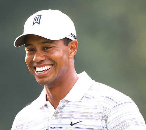 Will fans ever see Tiger smile this big again? Joe and Bombi know the answer (Creative Commons)