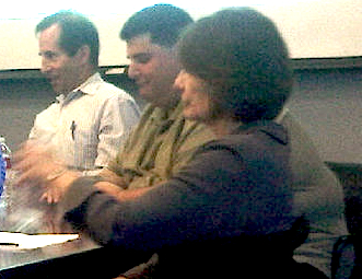 From left, Gottlieb, Grad and Annenberg Journalism Director Geneva Overholser at the Annenberg event.