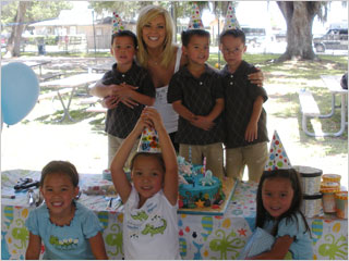 "Kate Plus 8" is back this April. (courtesy of TLC)
