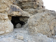 Qumran Cave (Creative Commons)
