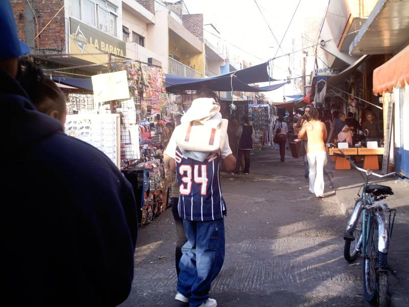 Demand for miso at flea markets is burgeoning as abortion clinics shut their doors one by one. (Macy, Wikimedia Commons)