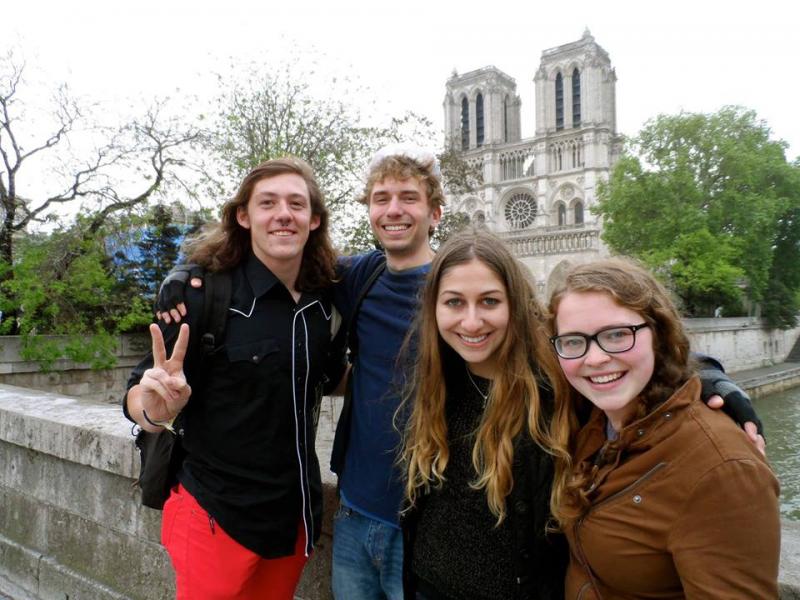 Students embrace poety on Cecilia Woloch's Parisian Maymester program, (Cecilia Woloch)