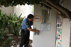 Police in Watts. (Photo by Neon Tommy)