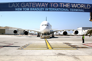Airplanes may soon be networking and social spots, (Neon Tommy) Airplanes may soon be networking and social spots, (Neon Tommy)