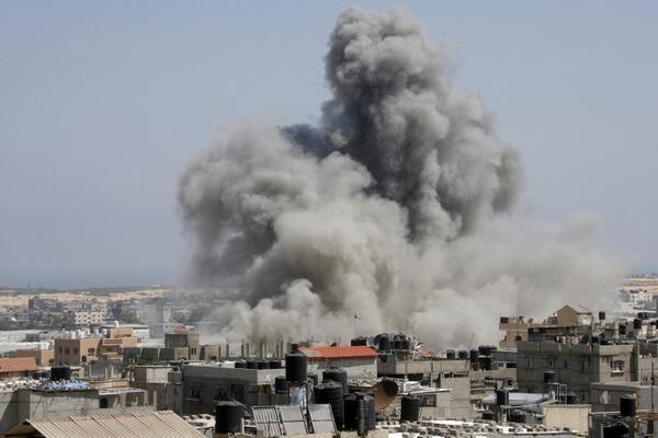 Isreal launches increasingly powerful attacks on Gaza (PZ News/Twitter)