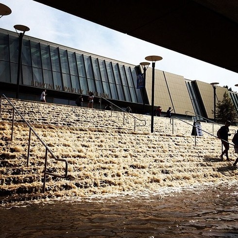 UCLA's photogenic campus gets a new look with millions of gallons of water (Lena Liu/Instagram)