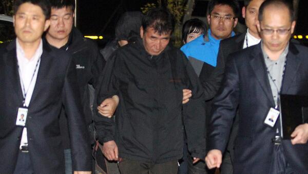 Captain of the South Korean Ferry, Lee Joon-Seok, arrested. (Twitter/@mashable)