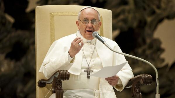 Pope Francis making his speech. (Twitter/@mashable)