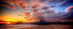 Santa Monica Beach and Pier (Flickr/Juan Hernandez)