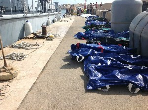 (Bodies found after the Lampedusa shipwreck / Creative Commons) (Bodies found after the Lampedusa shipwreck / Creative Commons)
