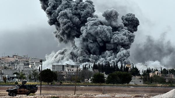 Fighting ensues in the border town of Kobani. / @RT_com via Twitter Fighting ensues in the border town of Kobani. / @RT_com via Twitter