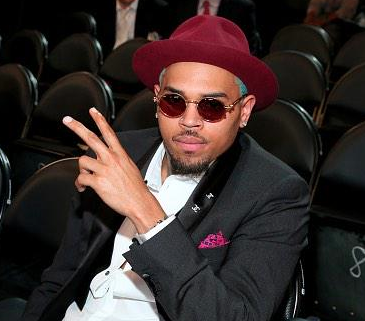 Chris Brown at the Grammys (Twitter/ @Chrisbfacts)