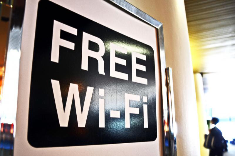 Los Angeles residents might have access to free Wi-Fi in less than five years. (Flickr/The Digitel)