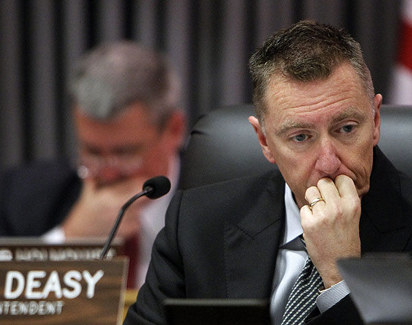 LAUSD superintendent John Deasy lives to fight another day. (Photo via SOTT)