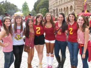 USC transfer students show their trojan pride. (By Mark Love)