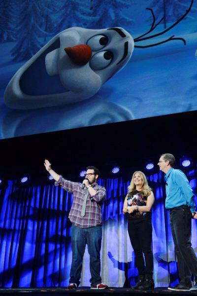 Jennifer Lee and Chris Buck (middle, right) talk about "Frozen" along with Josh Gad (Pinterest)