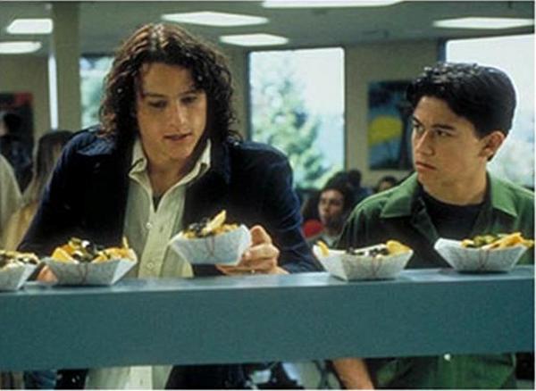Baby JGL acting alongside a young Heath Ledger in "10 Things I Hate About You" (Twitpic)