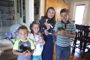 Nelson With Her Children (Zhiqi Scarlett Chen / Neon Tommy) Nelson With Her Children (Zhiqi Scarlett Chen / Neon Tommy)