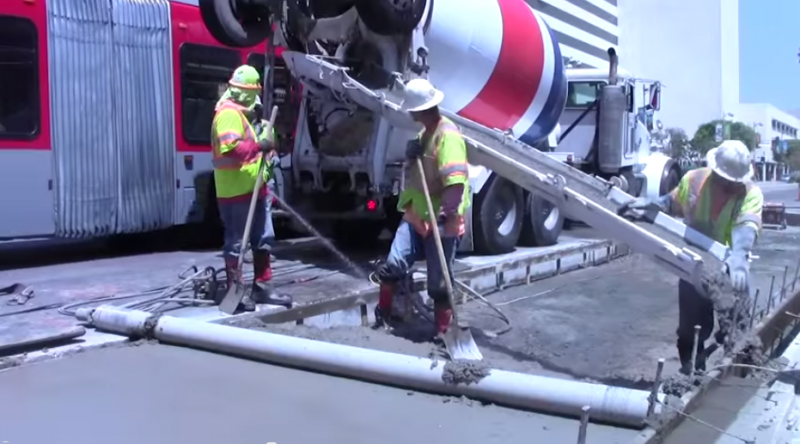 Tension mounts over the Purple Line Extension in Miracle Mile. (Neon Tommy/Kelly O'Mara)