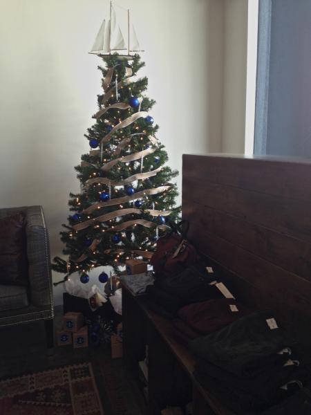 A Christmas tree with a nautical topper at Carlton Drew. (Gigi Gastevich/Neon Tommy)