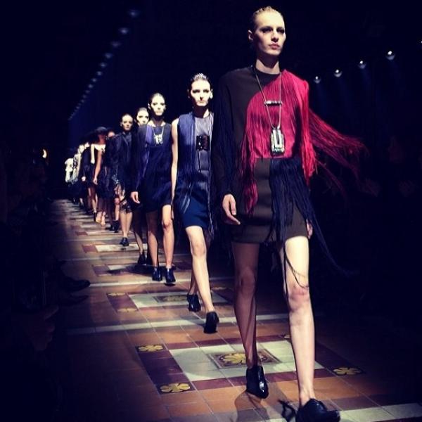 Lanvin's Fall 2014 runway show (Facebook, @Run The World). Lanvin's Fall 2014 runway show (Facebook, @Run The World).