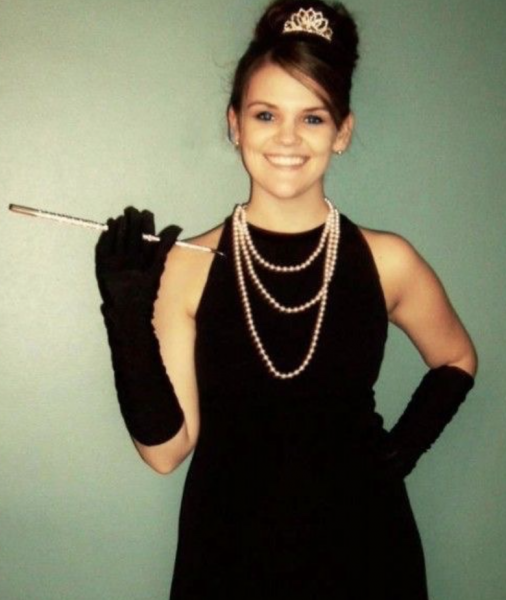 Audrey Hepburn is an iconic figure to dress up as on Halloween. (@Comegetitbae/Tumblr)