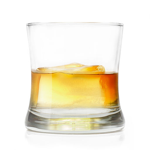 A Glass of Whiskey on the Rocks (Benjamin Thompson/Wikimedia Commons)