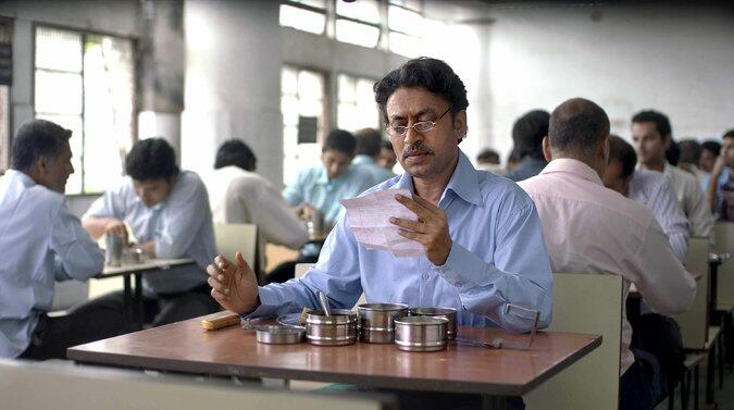 Office worker Saajan, played by Irrfan Khan, finds unexpected friendship in the lunchbox notes from a stranger (@newyorkindianff/Twitter). Office worker Saajan, played by Irrfan Khan, finds unexpected friendship in the lunchbox notes from a stranger (@newyorkindianff/Twitter).