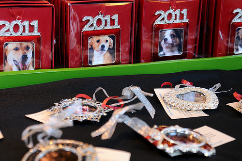 These photo ornaments could be filled with personal family portraits... or any old photo that comes with it. (Shelter Partners/flickr)