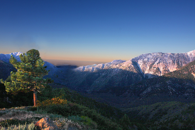 The San Gabriel Mountains (Photo by Rennett Stowe, Flickr Creative Commons)