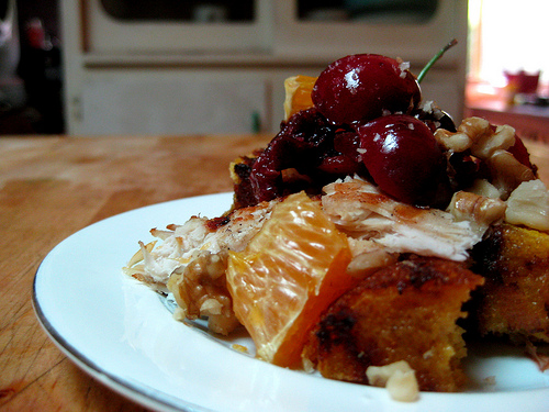 Help yourself by helping yourself to hetitlehier versions of Thanksgiving favorites (Various Brennemans / Flickr Creative Commons). Help yourself by helping yourself to healthier versions of Thanksgiving favorites (Various Brennemans / Flickr Creative Commons).
