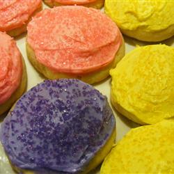 This Italian Easter Cookies recipe yields about four dozen cookies (via All Recipes).