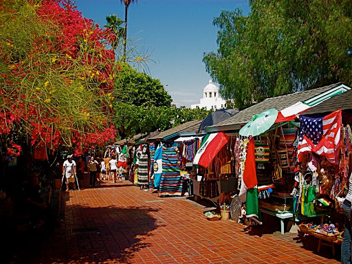 Olvera Street (Creative Commons)