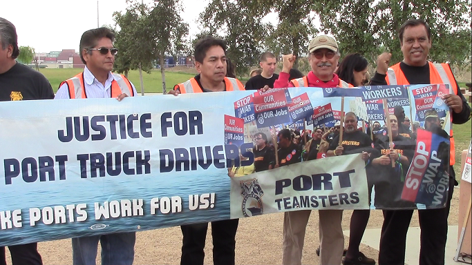 Protesters at the Port of Los Angeles. (Taylor Haney / ATVN)
