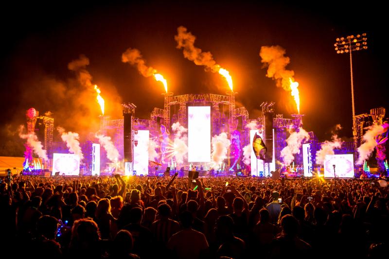 Circuit Grounds Stage at EDC Orlando 2014 (Via aLIVE Coverage for Insomniac)