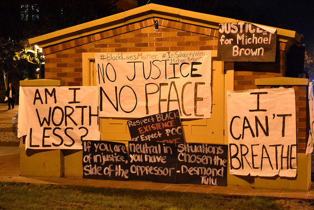 People across the country protest against police brutality. (Neon Tommy)