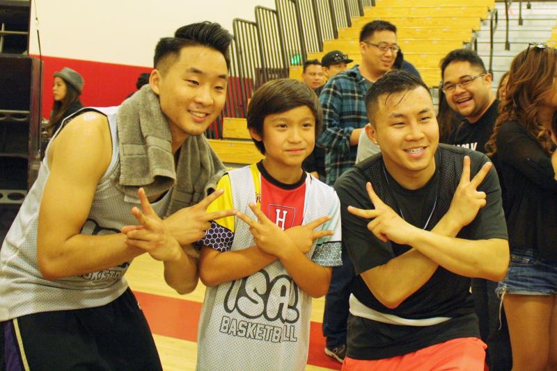 Andrew and David Fung of FungBrosComedy pose with "Fresh Off the Boat" star Forrest Wheeler. (Heidi Carreon/Neon Tommy)