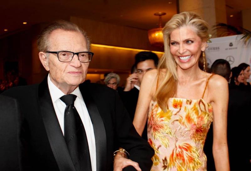 Shawn and Larry King get ready to walk into the 2014 Carousel of Hope Ballroom. (Ashley Velez/Neon Tommy)