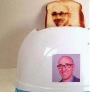 Selfie Toaster, pictured above. (Kris Gutierrez/Twitter)