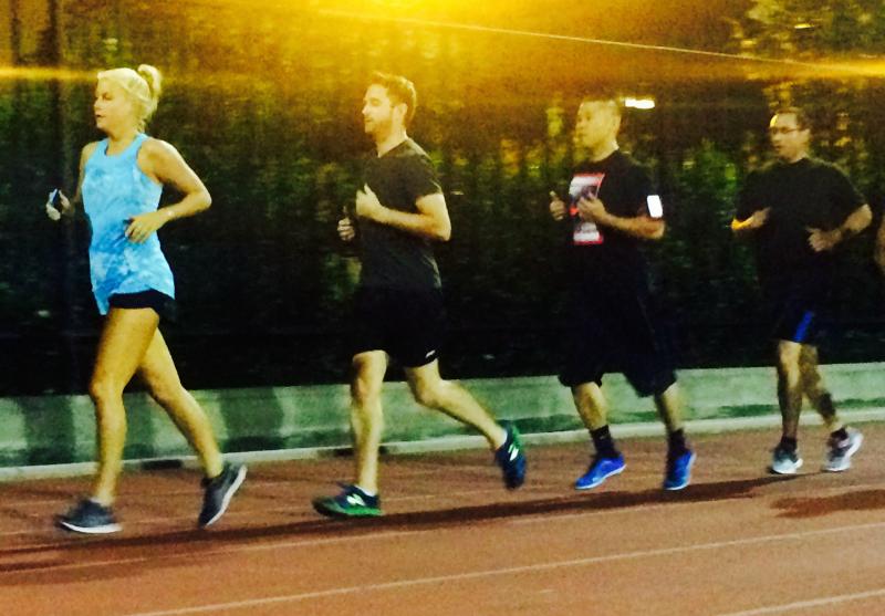 DTLA runners do their speed workouts at USC's Track. (Danica Ceballos/Neon Tommy)