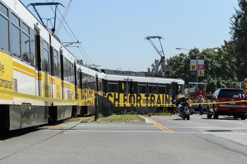 Two cars were derailed. (Ben Dunn/Neon Tommy)