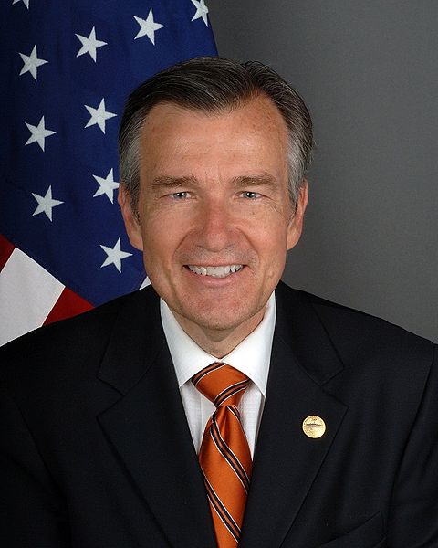 Ambassador Douglas Kmiec (Wikicommons)