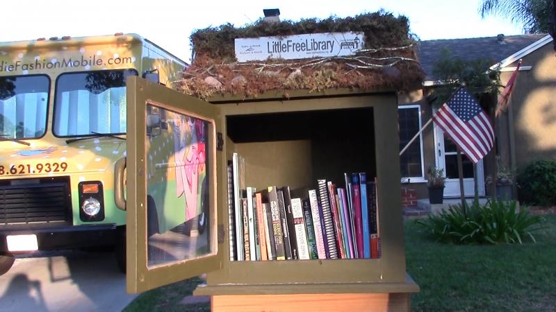 The Berger family's Little Free Library stands at the curb of their Burbank home. (Hillary Jackson/Neon Tommy)