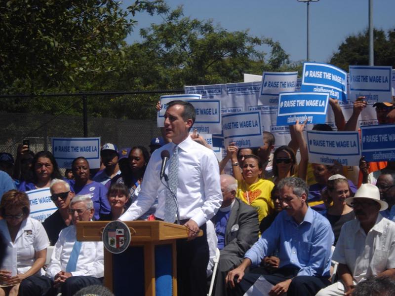 Mayor Eric Garcetti gives a speech in MLK Jr. Park (Vanessa Okoth-Obbo/Neon Tommy)