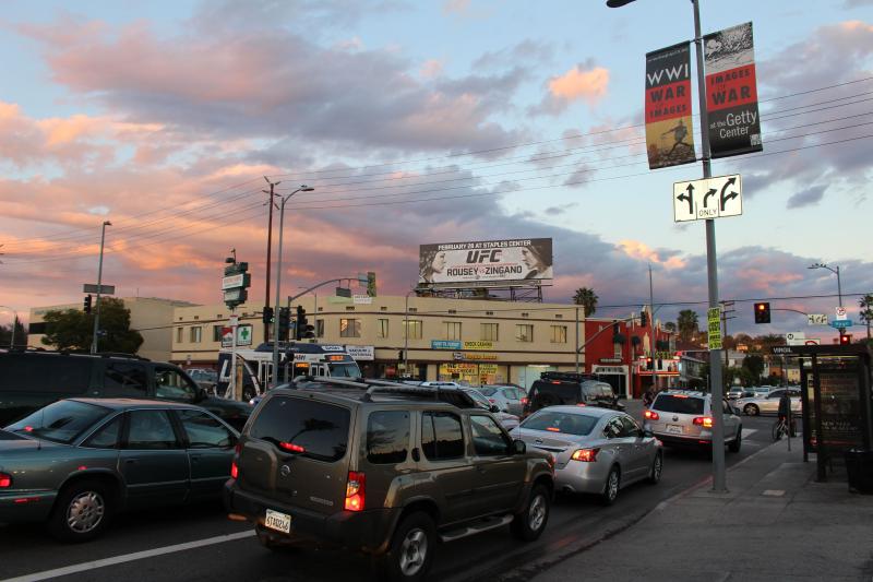 Cars heading west on Sunset Boulevard wait at a stoplight at this six-point intersection in Los Feliz. (Matt Lemas/Neon Tommy) Cars heading west on Sunset Boulevard wait at a stoplight at this six-point intersection in Los Feliz. (Matt Lemas/Neon Tommy)