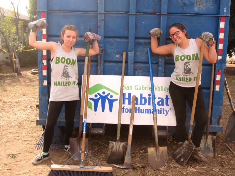 Members of USC Habitat for Humanity hard at work at a build (Facebook - USC Habitat for Humanity)