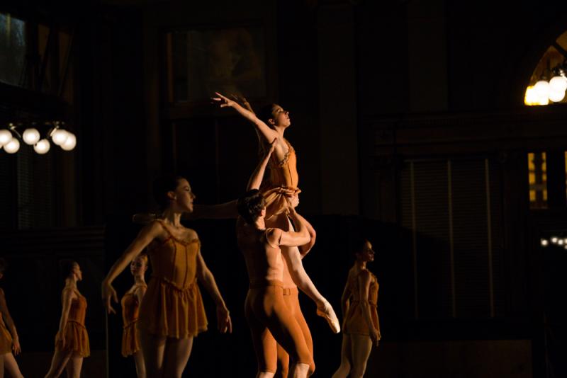Lauryn Winterhalder (center) with ensemble in “Autumn” (Photo by Ryan Young) Lauryn Winterhalder (center) with ensemble in “Autumn” (Photo by Ryan Young)