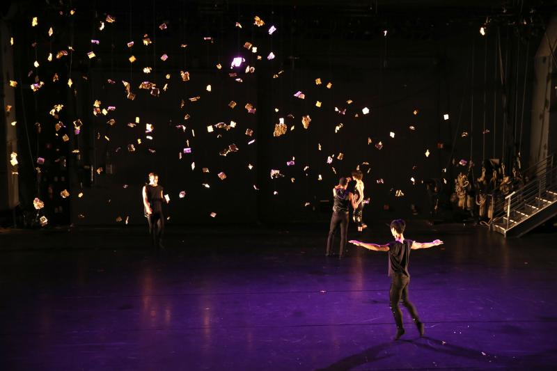 Ali Naschke-Messing's set design sparkles in "Performance" (Photo Courtesy of REDCAT)