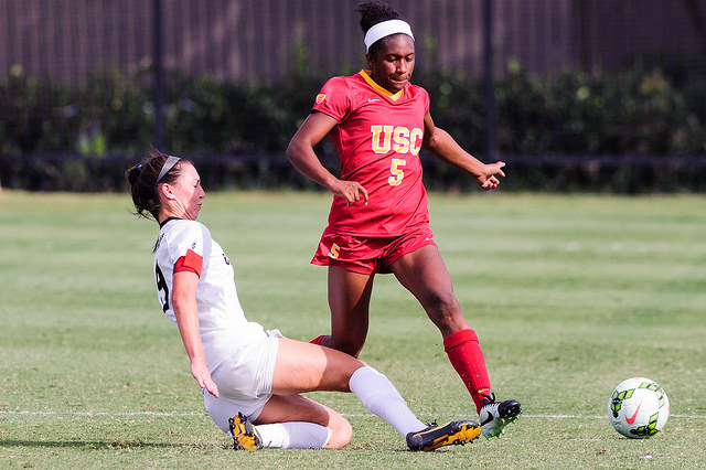 Redshirt sophomore defender Dominique Randle was a strong presence on the defense for the Women of Troy (Charlie Magovern/Neon Tommy). Redshirt sophomore defender Dominique Randle was a strong presence on the defense for the Women of Troy (Charlie Magovern/Neon Tommy).